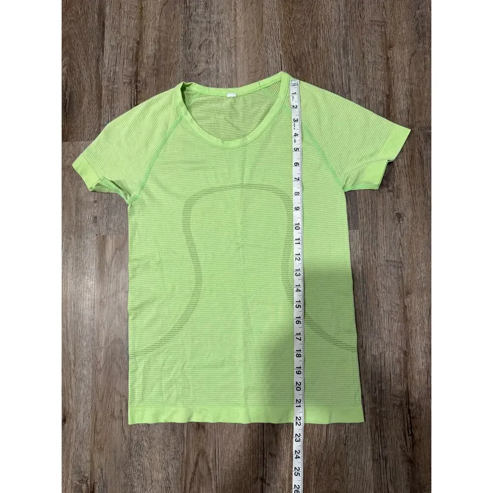 Lululemon Women's Swiftly Tech Short Sleeve Top Size 4